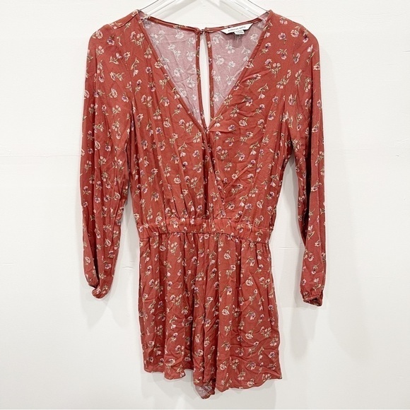 American Eagle Ditsy Floral Romper Cross Front Small - Picture 1 of 8